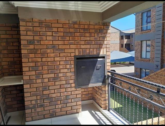 2 BEDROOM APARTMENT FOR SALE IN RAVENSWOOD
